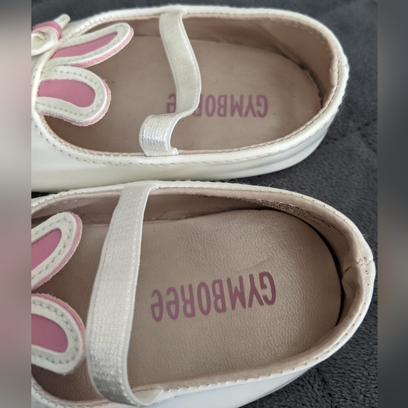 Baby Girl Embroidered Bunny Ballet Flats - Picture 3 of 5